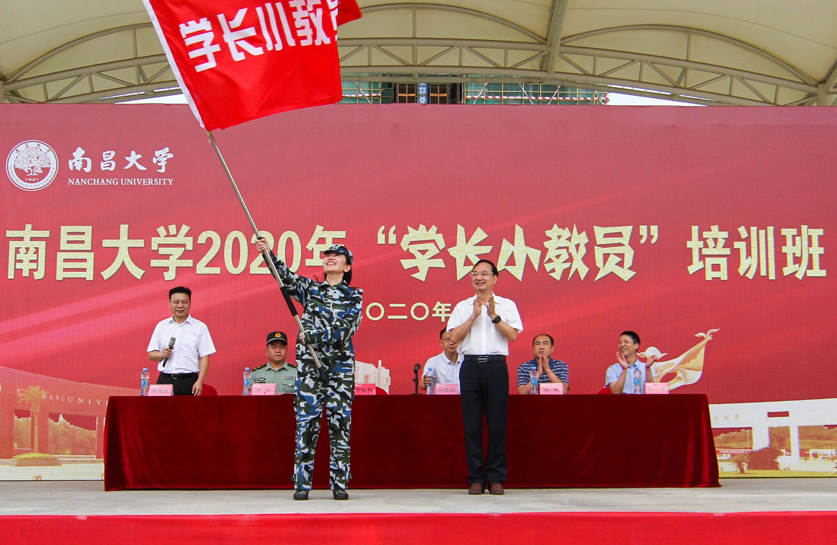 4539baacc6d1448f978ed463b5c40e05.jpg
