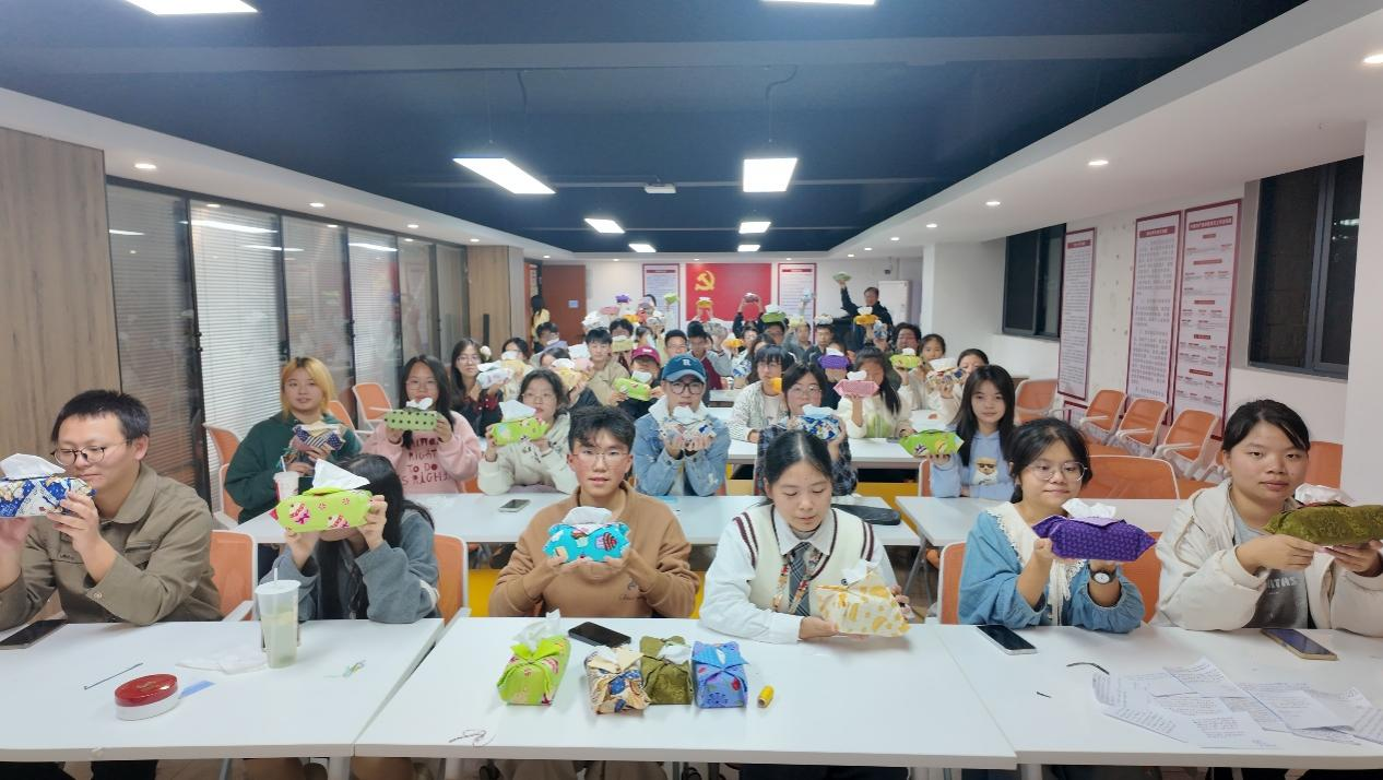 4d69b1dbf18e4ad294e0d3c30cd0ca86.png 2222.png